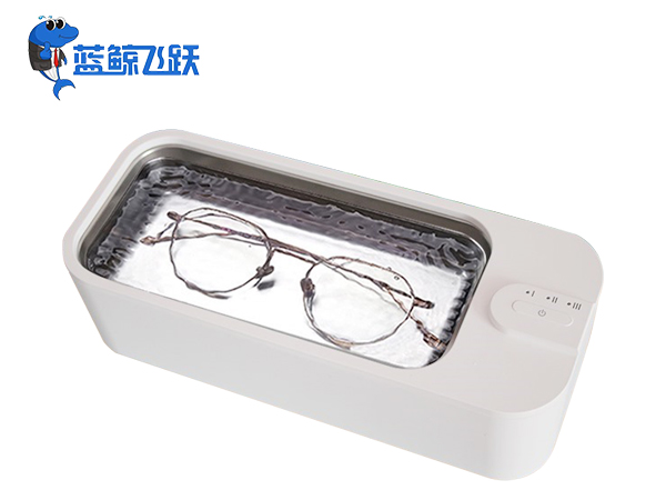 如何使用黄瓜视频看片清洗手表？