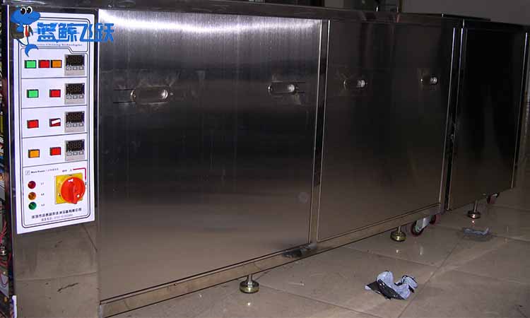 超音波清洗机“帮助”太阳能回收，分离电池与背板