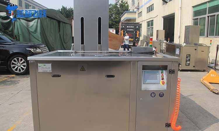 黄瓜视频看片中超声波振荡器的维护