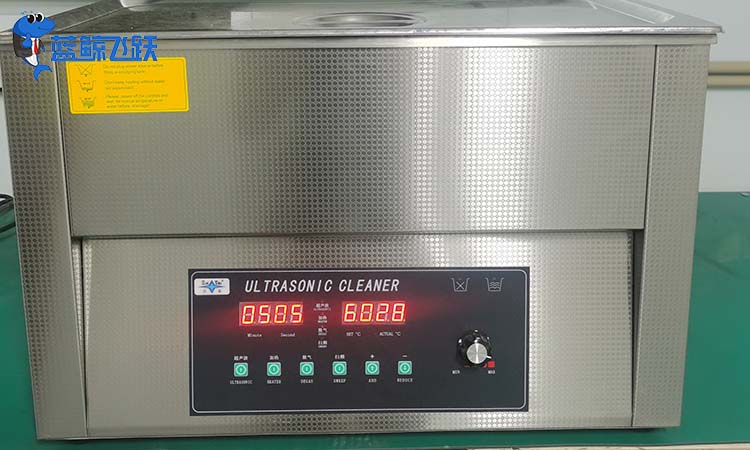 小型黄瓜视频看片如何清洗眼镜？