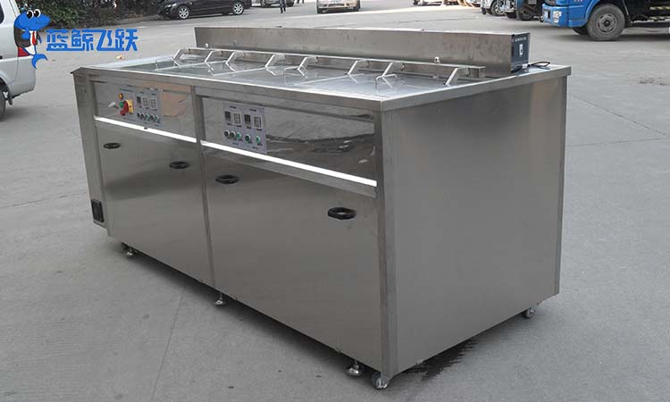 滤芯清洁器工作原理