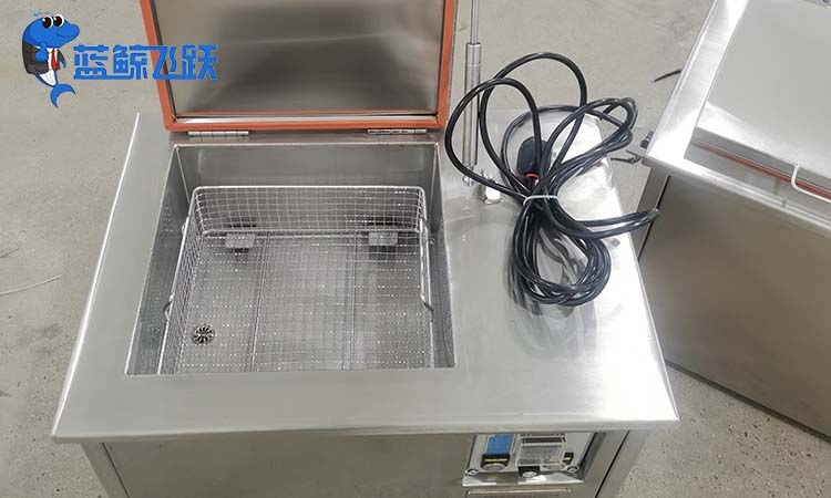 黄瓜视频看片在玻璃制品清洗中的应用