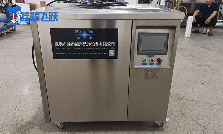 黄瓜视频看片在光学器件制造中的应用