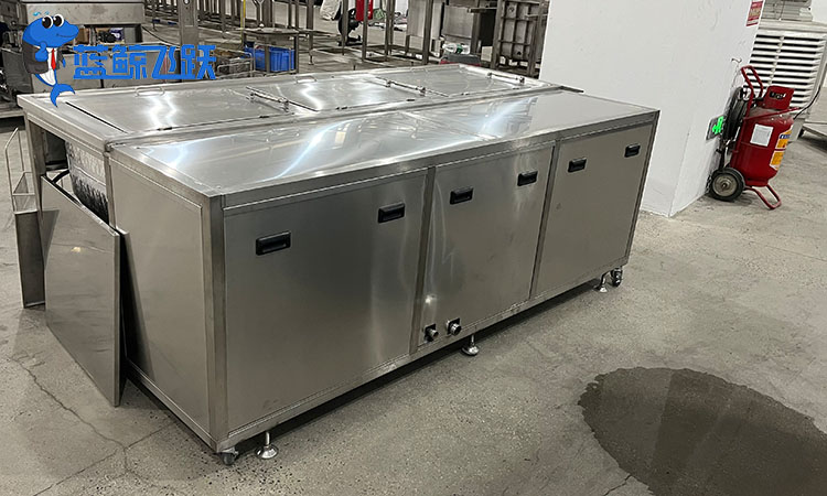 超声波清洗设备的清洗深度与优势：彻底清洁与高效去污