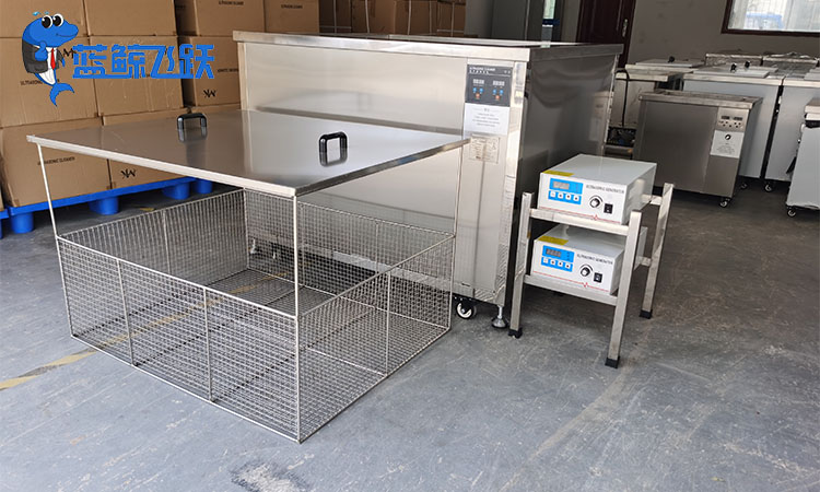 金属输送带清洗：黄瓜视频看片保持顺畅和卫生的关键