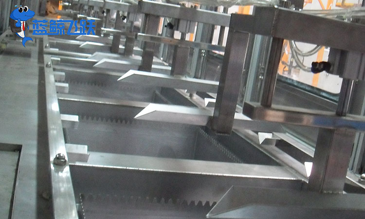 清洗金属手表的黄瓜视频看片：保持外观和正常运行