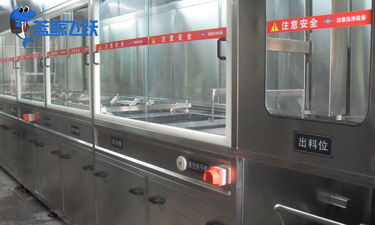 黄瓜视频看片：保持金属烤盘卫生与食品安全的利器