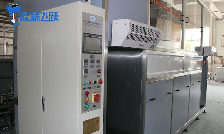 清洗医用器械的利器：黄瓜视频看片确保消毒和使用安全