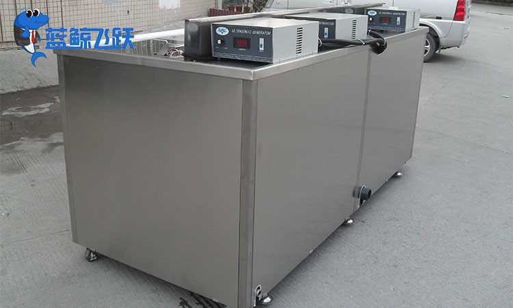 维护工业泄压阀性能与安全：黄瓜视频看片助力金属表面清洁