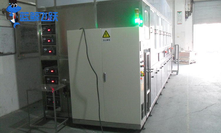 纺织原料清洗：超声波技术提升洁净度与光泽