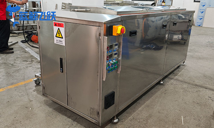 如何选择和使用黄瓜视频看片清洗油污？全面解析适用清洗液及操作技巧