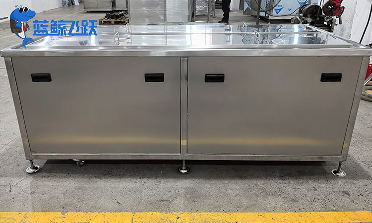 黄瓜视频看片清洗首饰：液体选择的专业指南