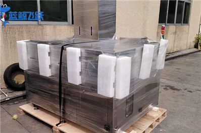 工业生产中用什么方法可以快速彻底地清洗各种油污？