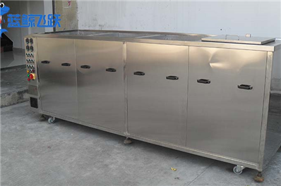 超声波清洗设备为什么能延长注塑模具的寿命？为什么能有效除垢？