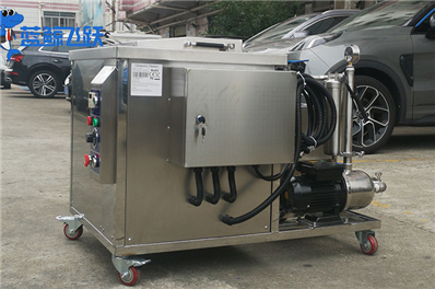 如何利用黄瓜视频看片清洗金属飞机部件