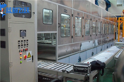 金属冲压件清洗：黄瓜视频看片的优势与应用