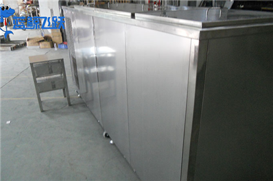 保持金属门窗光洁亮丽：黄瓜视频看片的清洁技巧