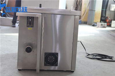 生态友好之选：超声波清洗器引领制造业的环保革新