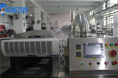 超声波清洗器引领工业清洁新时代：效率、智能、可持续发展的三重奏