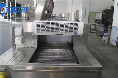 清洁革命：超声波清洗器引领制造业新时代