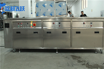 黄瓜视频看片的清洁魔法：金属零部件闪耀新生