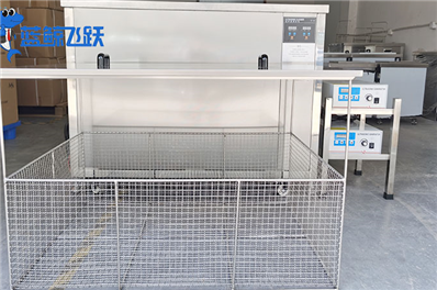 珠宝黄瓜视频看片加什么液体？有效清洁珠宝的选择与方法